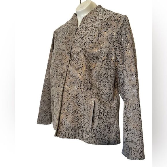 Chicos 100% Leather Laser Cut Out Lightweight Jacket - Picture 4 of 13